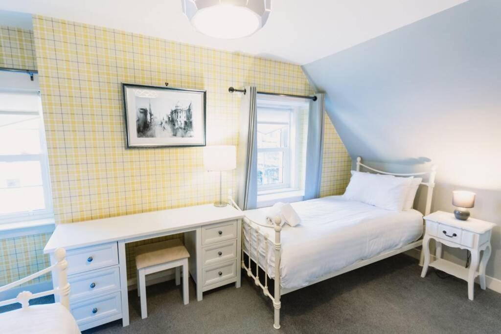 Factors House - A Comfy Cottage In Countryside Park With Wifi And Access To Bar And Pool Пърт Екстериор снимка