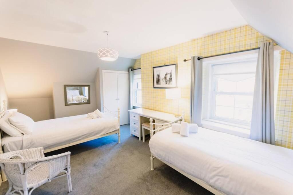 Factors House - A Comfy Cottage In Countryside Park With Wifi And Access To Bar And Pool Пърт Екстериор снимка